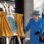 Her Majesty The Queen unveiling the GCHQ Centenary Plaque at Watergate House © Crown Copyright 2019