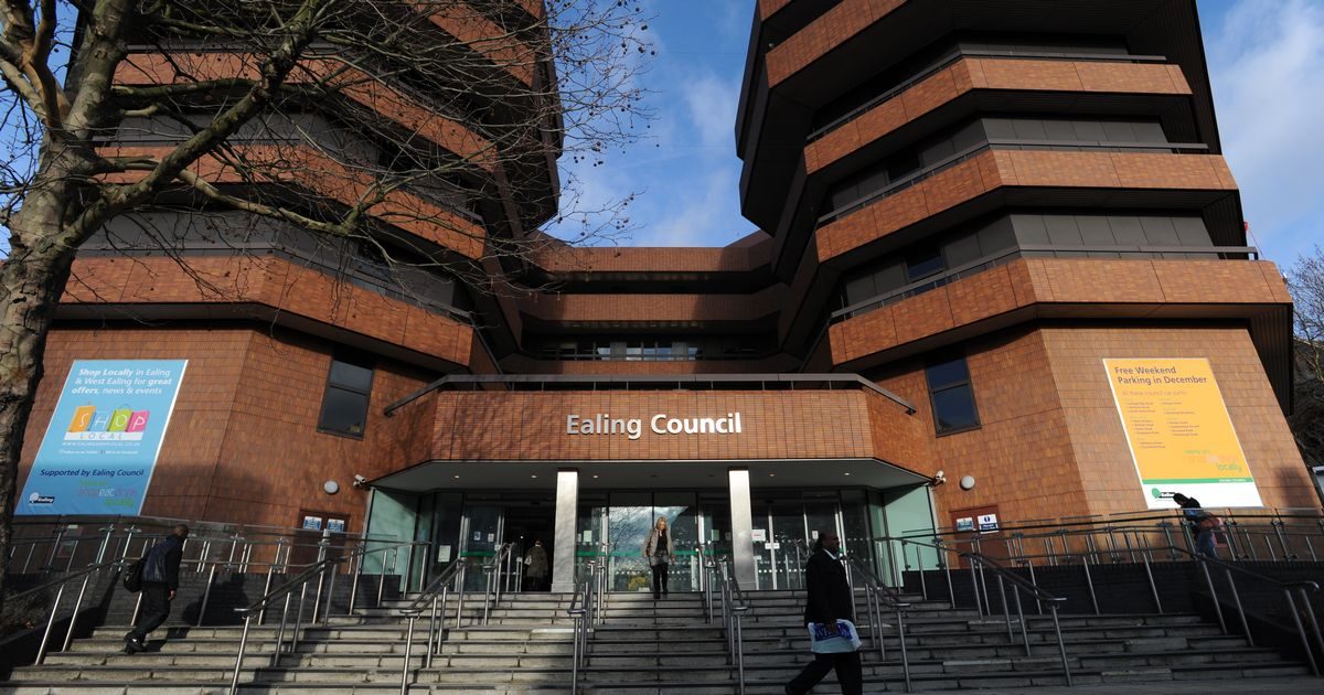 risk uk customised cctv control helps ealing council
